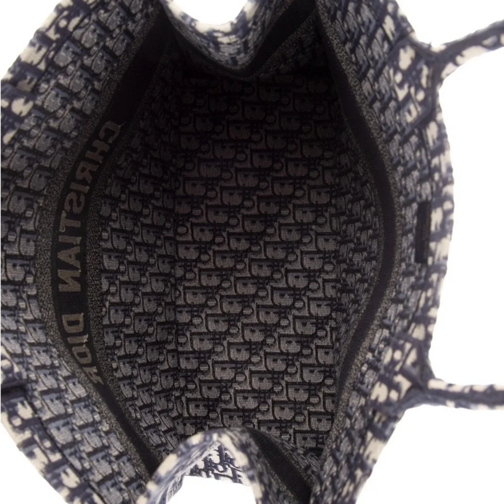 DIOR Large Oblique Book Tote With  In Mint And Excellent Condition As Shown - Picture 4 of 6